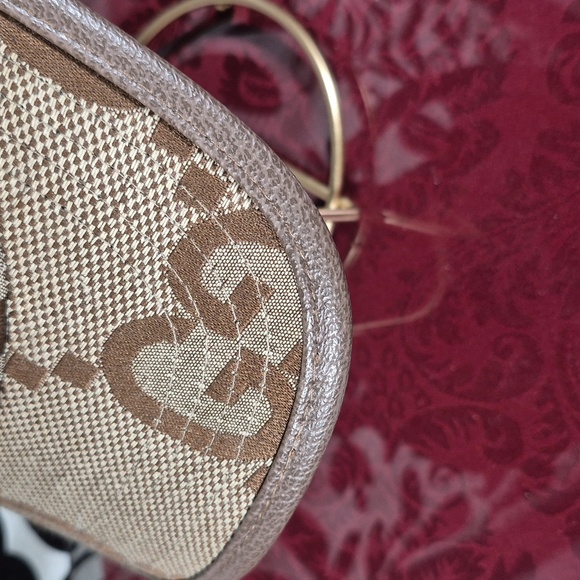 GUCCI Baseball Hat - Picture 2 of 8